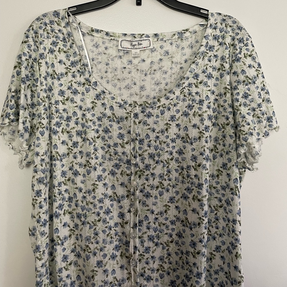 blue and white floral tee, worn once